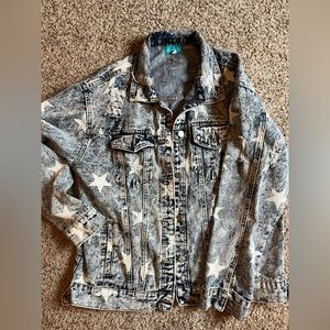 Star print denim jacket size large